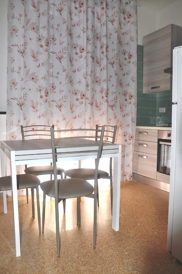Apartamento Viale Repubblica 307 6 Pietra Ligure Exterior foto
