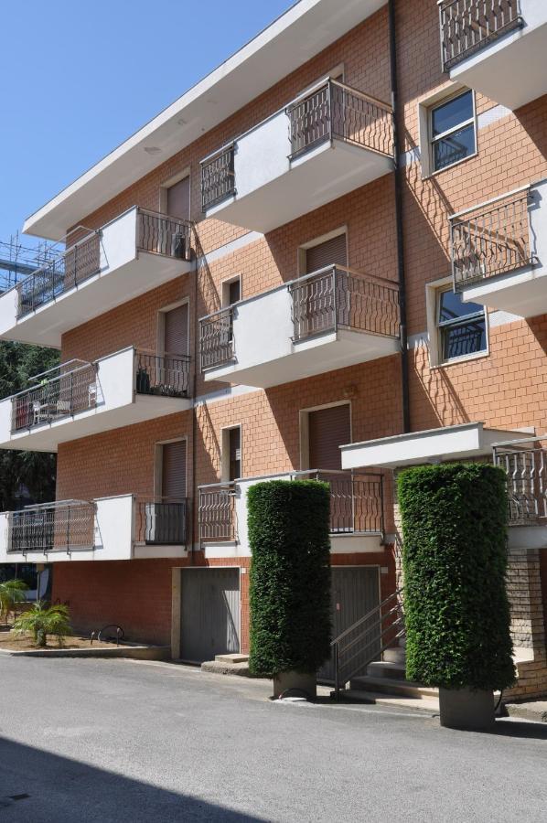 Apartamento Viale Repubblica 307 6 Pietra Ligure Exterior foto